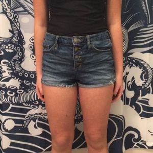Four button denim shorts